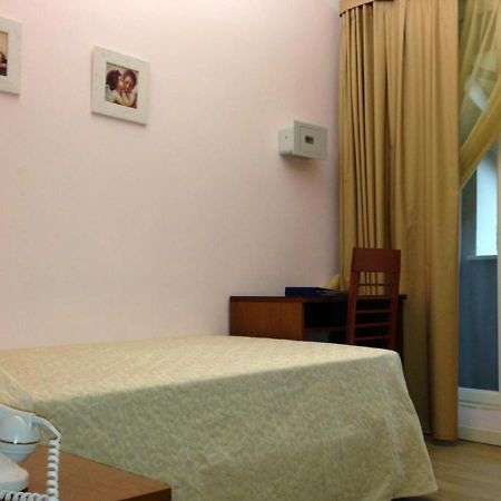 Grand Hotel Regina Salsomaggiore ซัลโซมัจโจเรแตร์เม ห้อง รูปภาพ